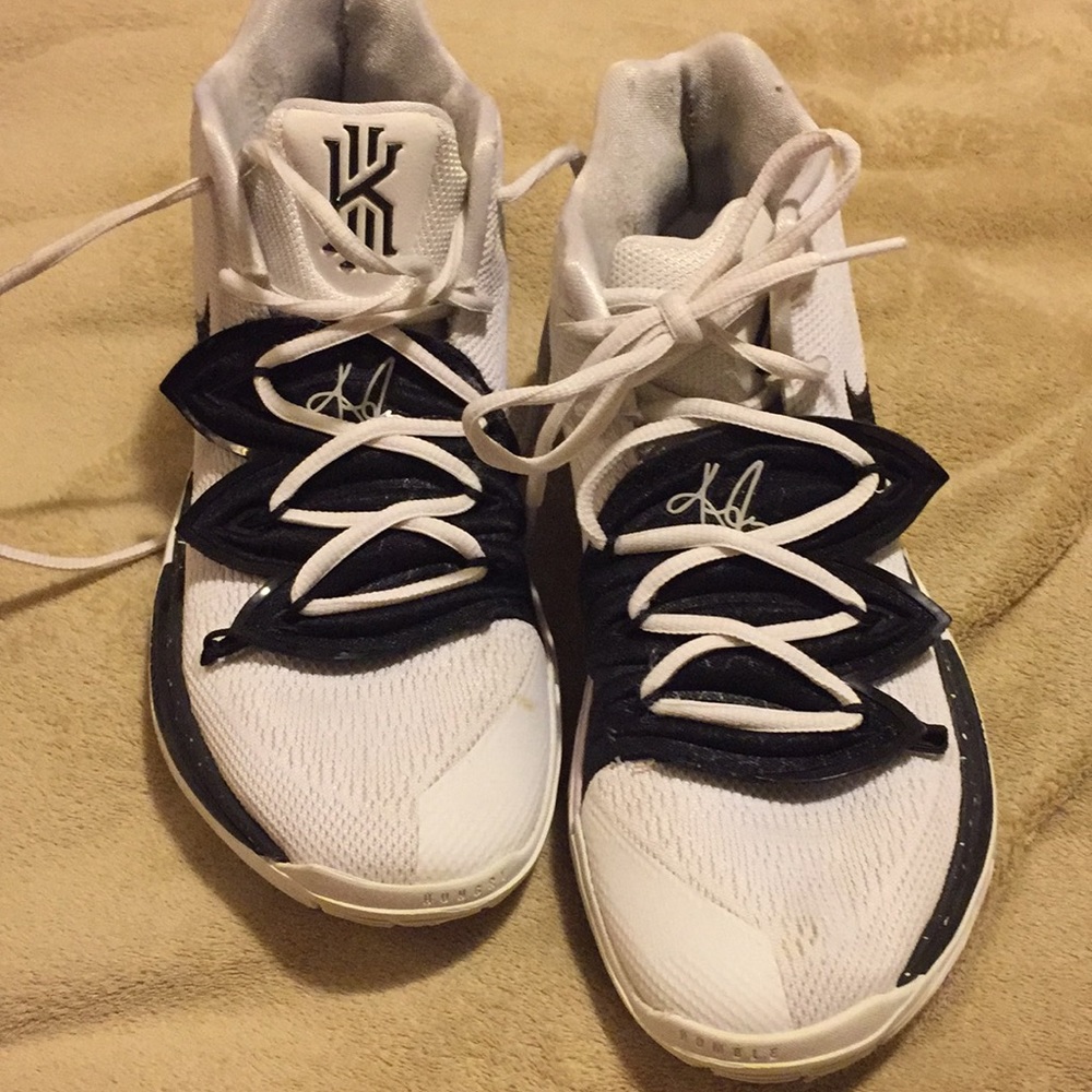 FridaySale🤪Nike Kylie Irving 5 Sneakers